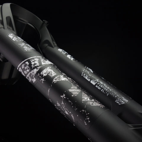 36/38 ELITE WORN BEATEN